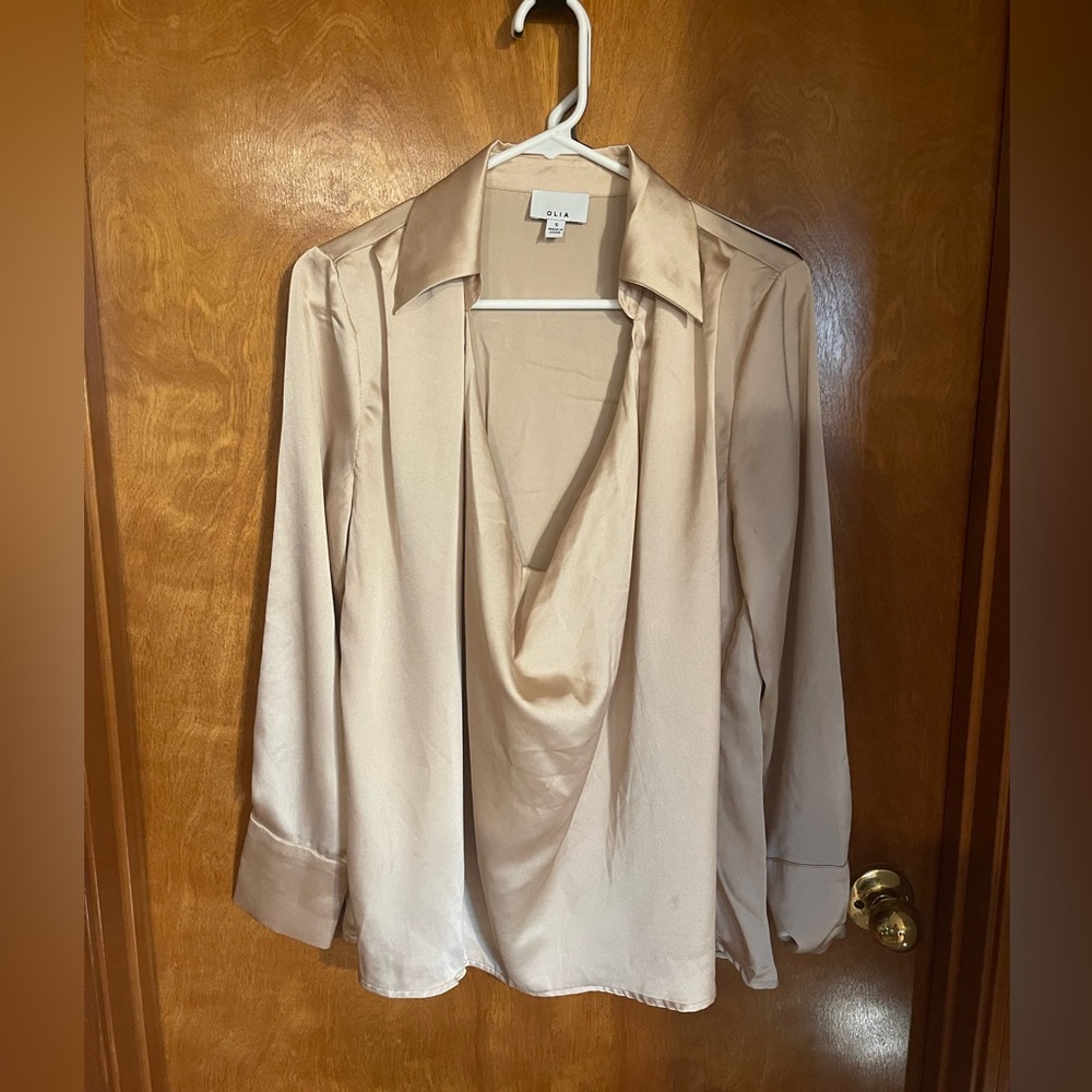 Women’s satin top